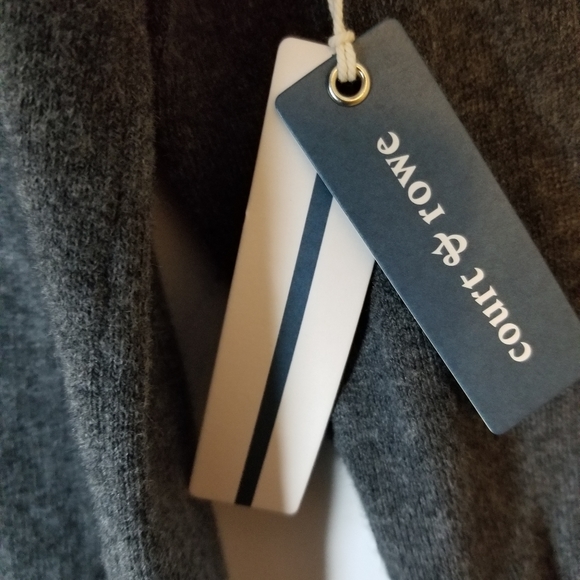 COURT & ROWE Pink elbow Cardigan, size Medium - Picture 5 of 7